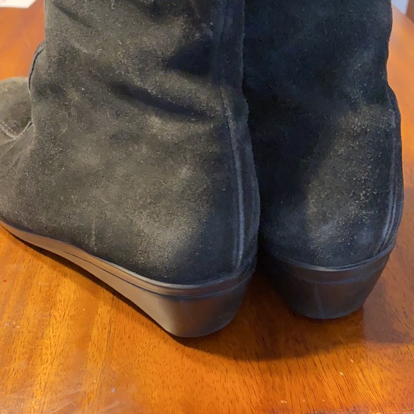 🔥 2/$25 La Canadienne Elle Suede Wedge Boot Size 8 - Picture 5 of 5